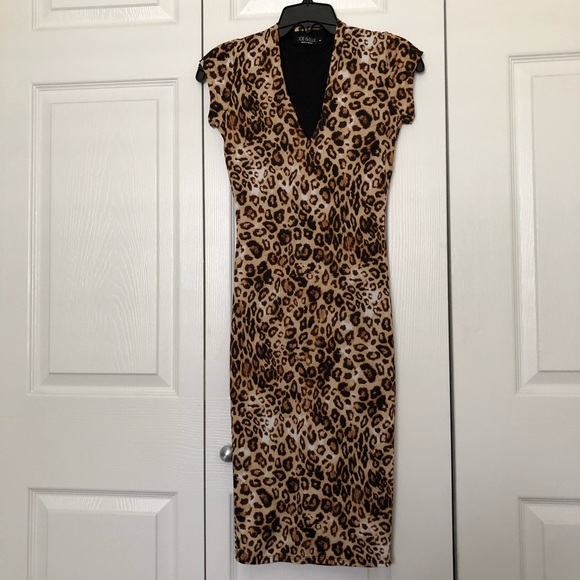 Joe & Elle Dresses & Skirts - Joe & Elle midi animal print dress